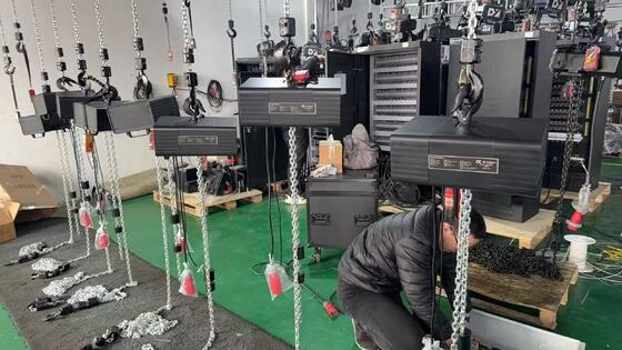 1 Ton 20m Stage Electric Hoist With Servo Drive Motor For Highly Precise Control